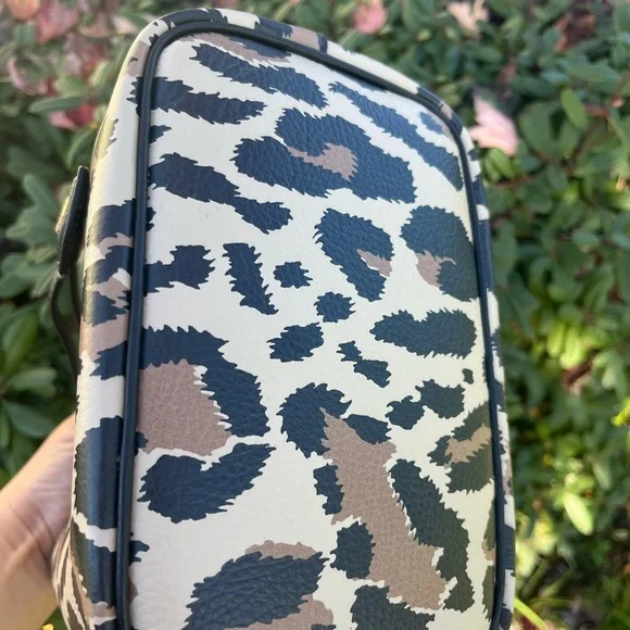 Coach Rowen Bucket Bag with Leopard Print -CCD03 - Picture 9 of 14